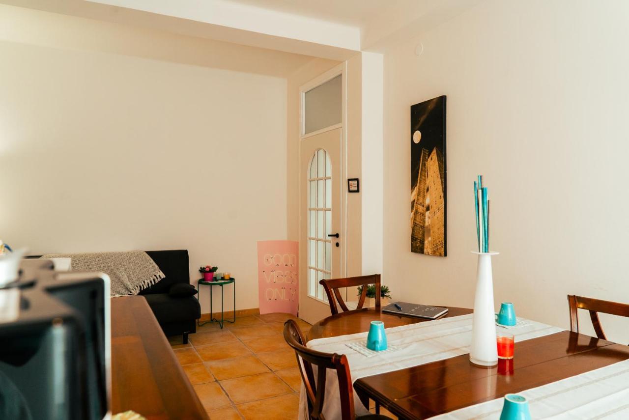 La Terrazza Sul Reno - In Pieno Centro-Due Passi Da Villa Chiara - Comodo Unipol Arena Casalecchio Di Reno Luaran gambar
